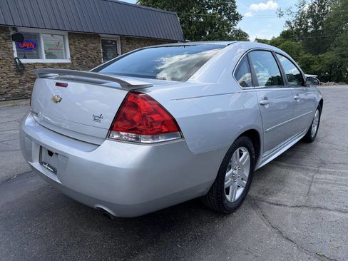 Used 2012 Chevrolet Impala LT FWD image 12
