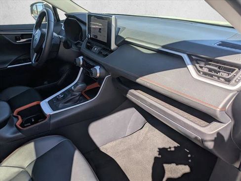 Used 2024 Toyota RAV4 Adventure image 19