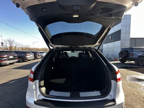 Used 2017 Lincoln MKX Reserve w/ Lincoln MKX Climate Package image 40