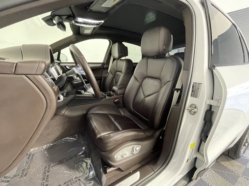 Used 2021 Porsche Macan S image 5