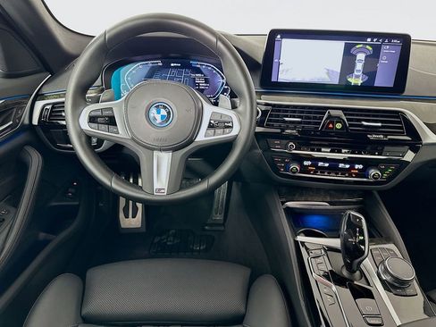 Certified 2023 BMW 530e xDrive w/ M Sport Package image 23