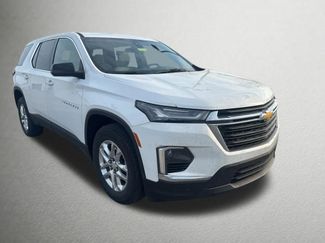 Used 2022 Chevrolet Traverse LS video 1