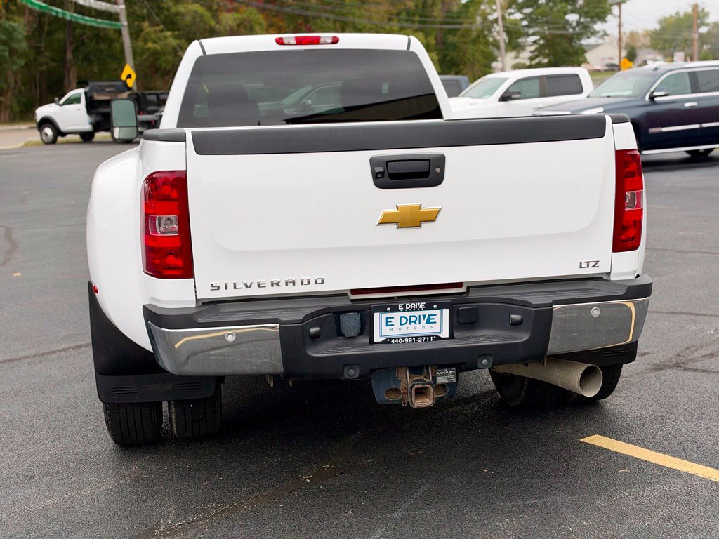 Used 2014 Chevrolet Silverado 3500 LTZ w/ LTZ Plus Package AWD/4WD image 9
