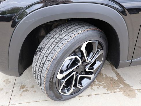New 2026 Chevrolet Trax RS FWD image 35