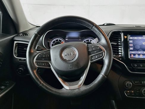 Used 2019 Jeep Cherokee Limited w/ Technology Group FWD image 18