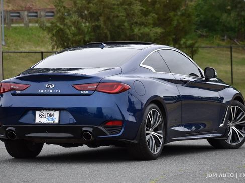 Used 2018 INFINITI Q60 3.0t Luxe w/ Sensory Package 3.0T Luxe AWD/4WD image 5