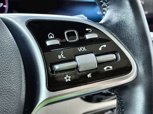 Used 2023 Mercedes-Benz GLA 250 4MATIC image 27