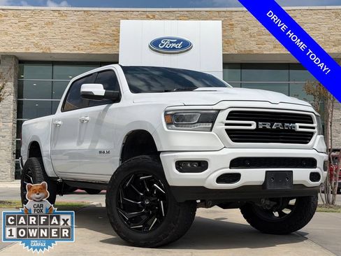 Used 2024 RAM 1500 Laramie AWD/4WD image 1