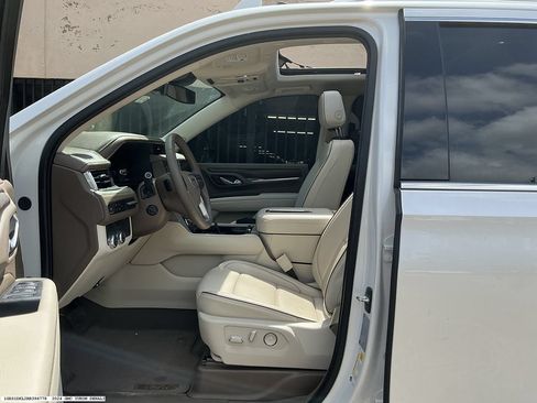 Used 2024 GMC Yukon Denali RWD image 8