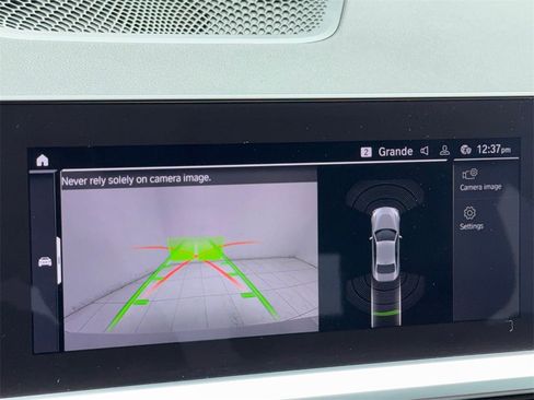 Used 2022 BMW 230i Coupe w/ M Sport Package image 25