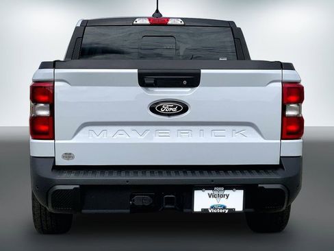 Used 2025 Ford Maverick Lariat w/ Black Appearance Package AWD/4WD image 4
