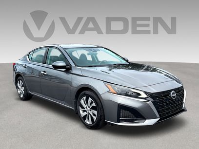 Used 2023 Nissan Altima 2.5 S