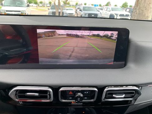 New 2026 Nissan Sentra SV w/ SV Convenience Package FWD image 13