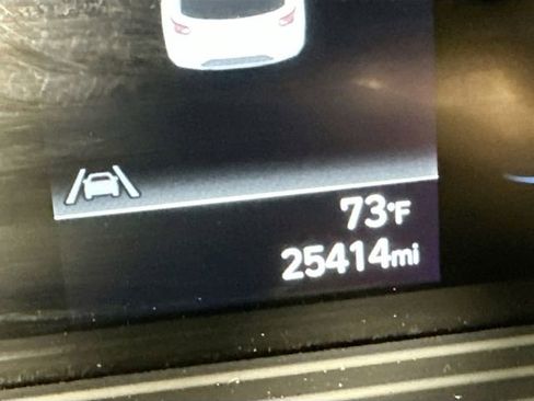 Used 2023 Hyundai Venue SEL image 17