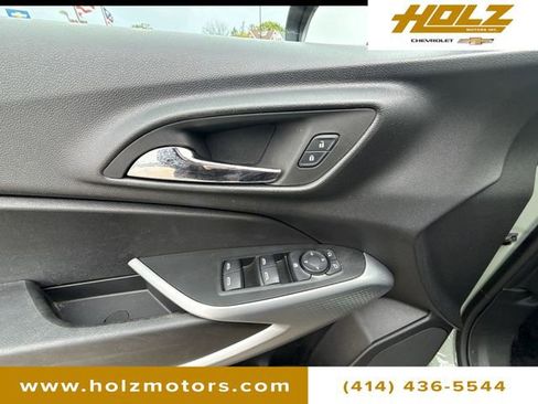 Certified 2024 Chevrolet Trax RS w/ Driver Confidence Package FWD image 20