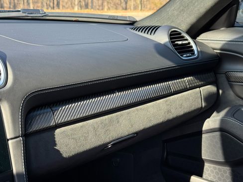 Used 2025 Porsche 718 Cayman GT4 RS image 46