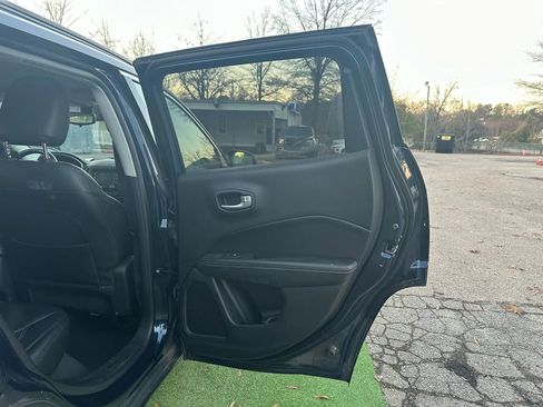 Used 2018 Jeep Compass Latitude w/ Cold Weather Group image 13