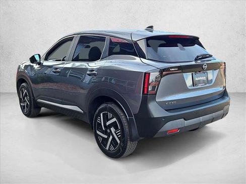 Used 2025 Nissan Kicks SV image 8