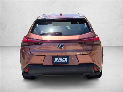 Used 2025 Lexus UX 300h FWD w/ Accessory Package (Z1) image 7