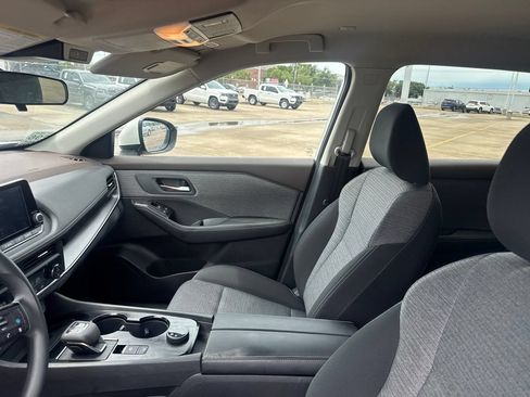Certified 2023 Nissan Rogue SV AWD/4WD image 39