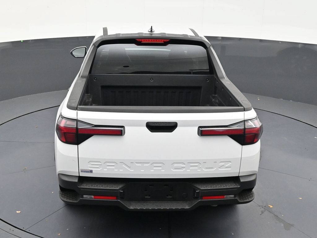 Used 2026 Hyundai Santa Cruz SE FWD image 15