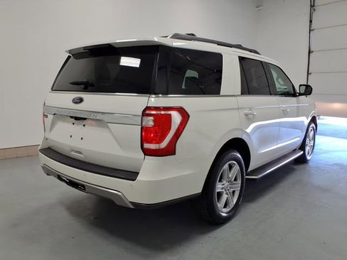 Used 2020 Ford Expedition XLT w/ Equipment Group 202A RWD image 3