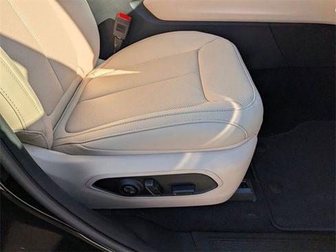 New 2026 Jeep Grand Cherokee Limited w/ Luxury Tech Group II image 37