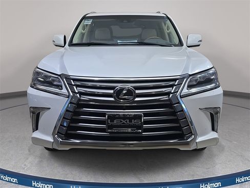 Used 2016 Lexus LX 570 4WD image 3