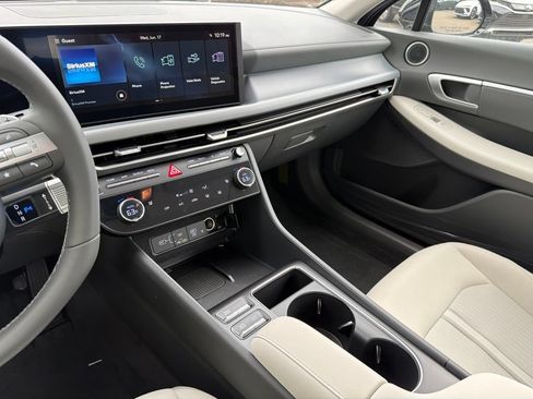 New 2026 Hyundai Sonata SEL FWD image 26