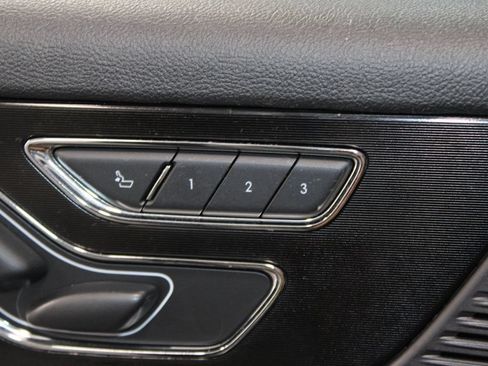 Used 2022 Lincoln Corsair AWD w/ Equipment Group 101A image 42
