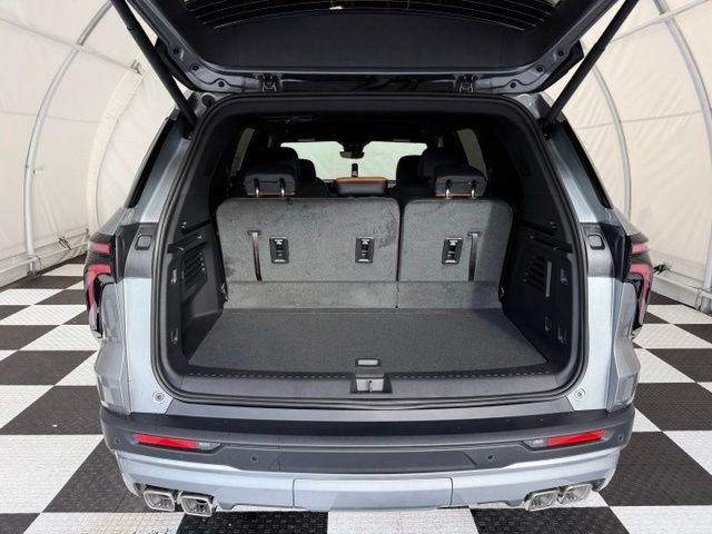 New 2027 Chevrolet Traverse Z71 w/ Enhanced Driving Package AWD/4WD image 4