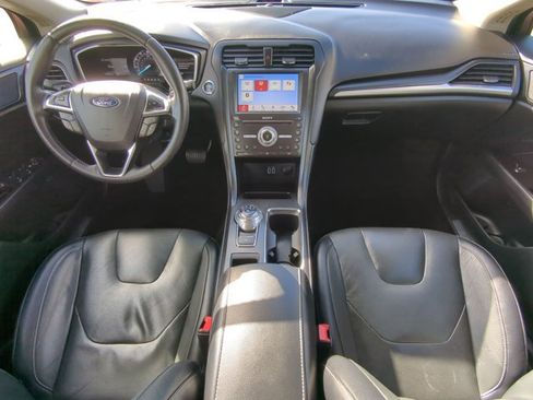 Used 2019 Ford Fusion Titanium image 24