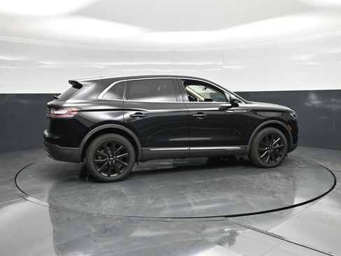 Used 2023 Lincoln Nautilus Reserve w/ Equipment Group 201A image 2