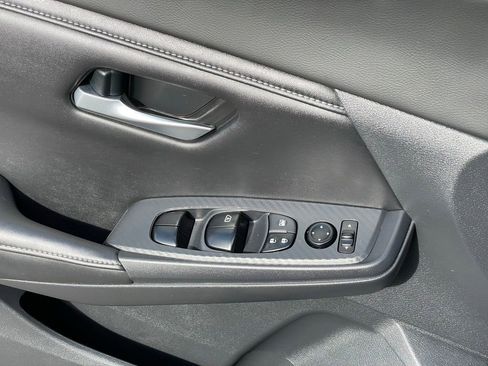 Certified 2023 Nissan Sentra S FWD image 10