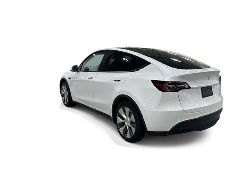 Certified 2023 Tesla Model Y Long Range AWD/4WD image 4
