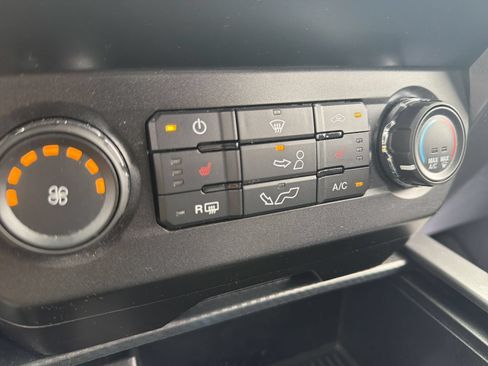 Used 2020 Ford F150 XLT w/ Equipment Group 302A Luxury AWD/4WD image 33