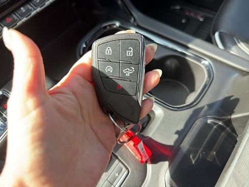 Used 2026 GMC Sierra 1500 AT4X AWD/4WD image 30