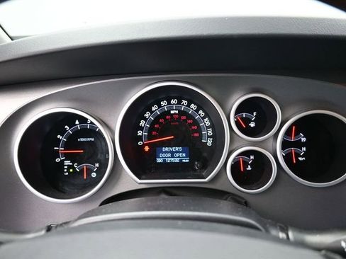 Used 2015 Toyota Sequoia Platinum w/ Four Season Floor Mat Package image 40