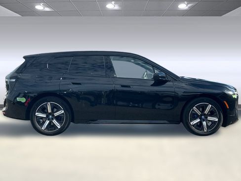 Used 2024 BMW iX xDrive50 w/ Sport Package AWD/4WD image 8