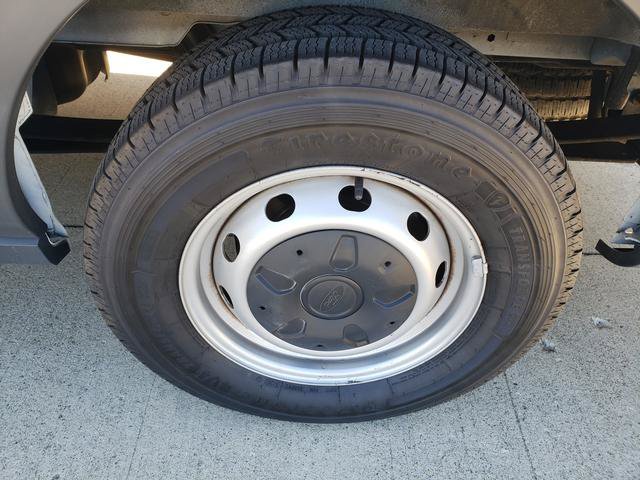 Used 2018 Ford Transit 150 XL RWD image 27