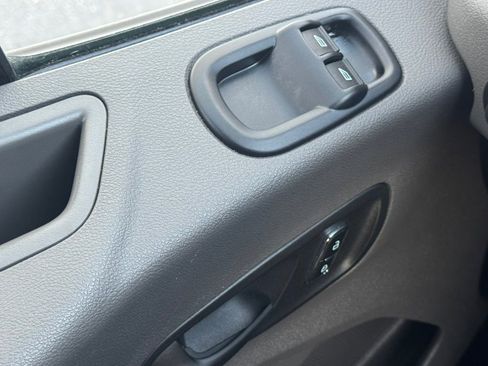 Used 2024 Ford Transit 350 XLT image 7