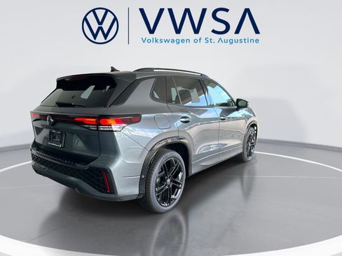 New 2026 Volkswagen Tiguan SE R-Line FWD image 7