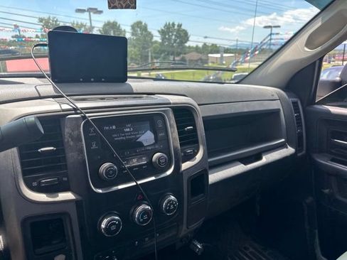 Used 2015 RAM 2500 Tradesman w/ Chrome Appearance Group AWD/4WD image 5