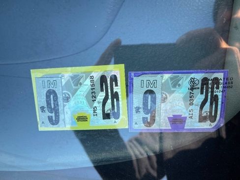 Used 2010 Ford F150 Lariat image 38