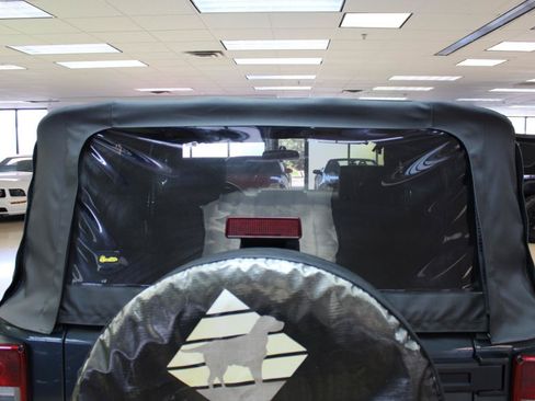 Used 2007 Jeep Wrangler Sahara w/ PWR Convenience Group AWD/4WD image 21
