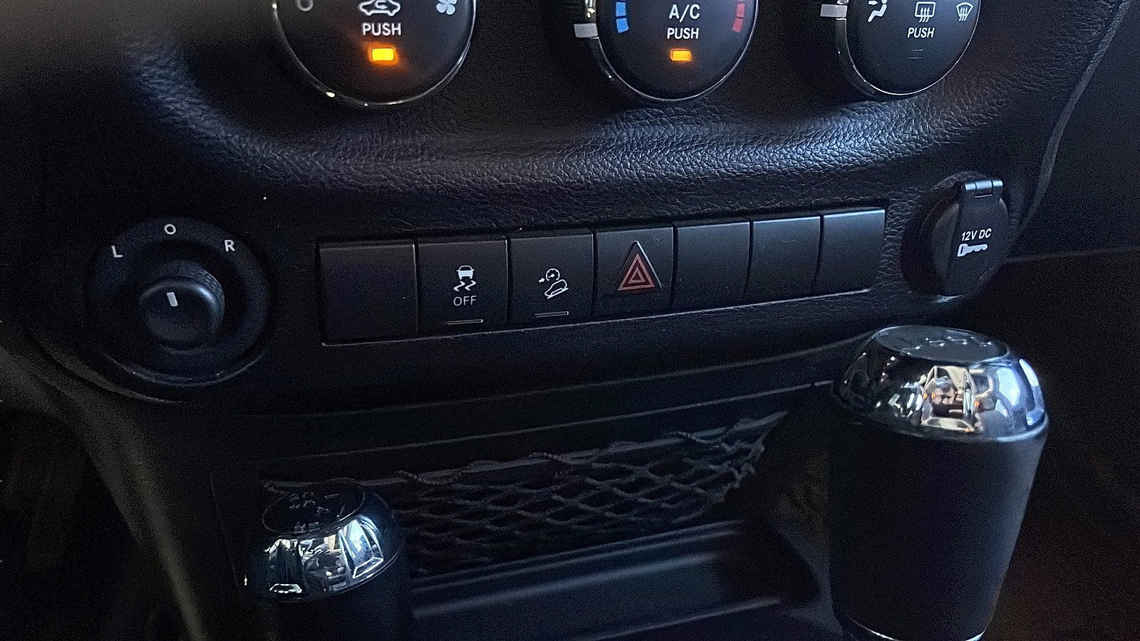 Used 2015 Jeep Wrangler Unlimited Sport w/ Quick Order Package 24S AWD/4WD image 17