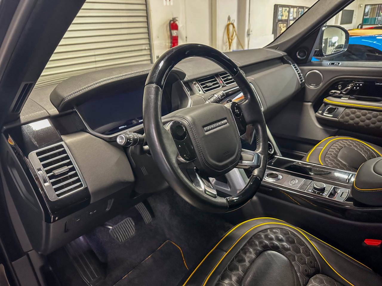 Used 2019 Land Rover Range Rover Supercharged AWD/4WD image 25