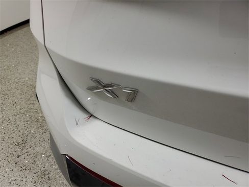 Used 2025 BMW X1 xDrive28i image 6