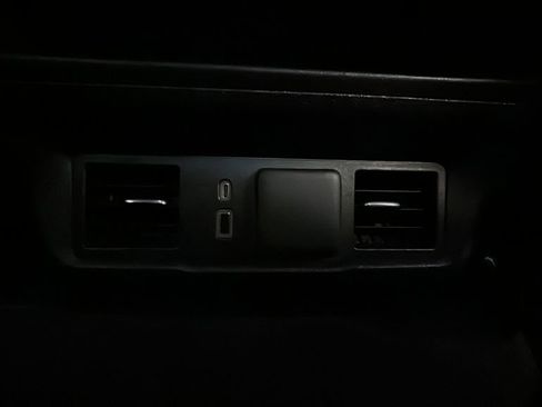 Used 2025 Chevrolet Silverado 1500 LT image 17