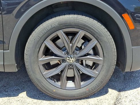 Used 2022 Volkswagen Tiguan SE AWD/4WD image 8